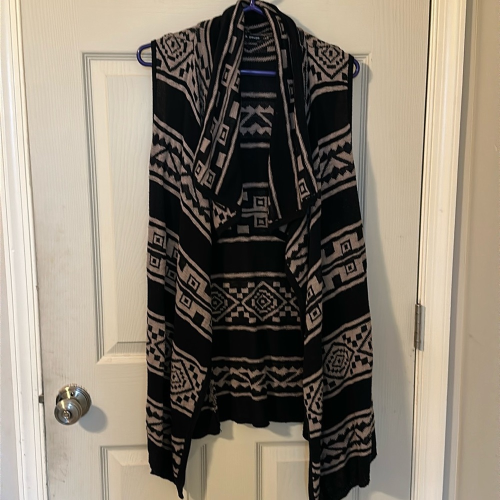 Women’s Cable & Gauge sweater